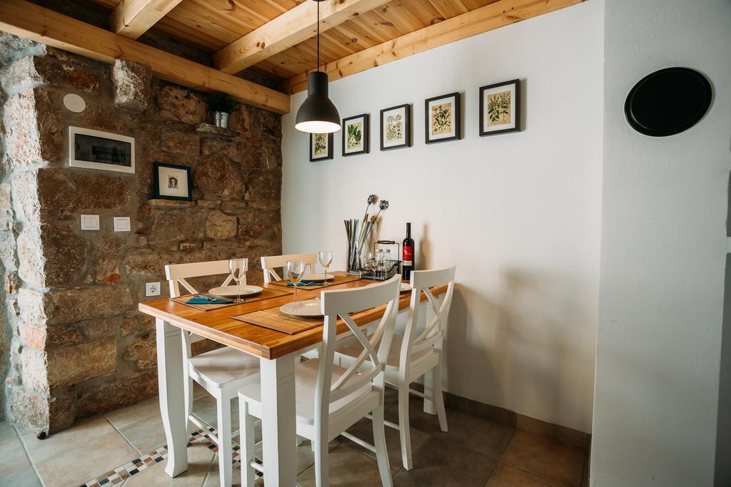 Charming Old Stone House Sali Exterior foto
