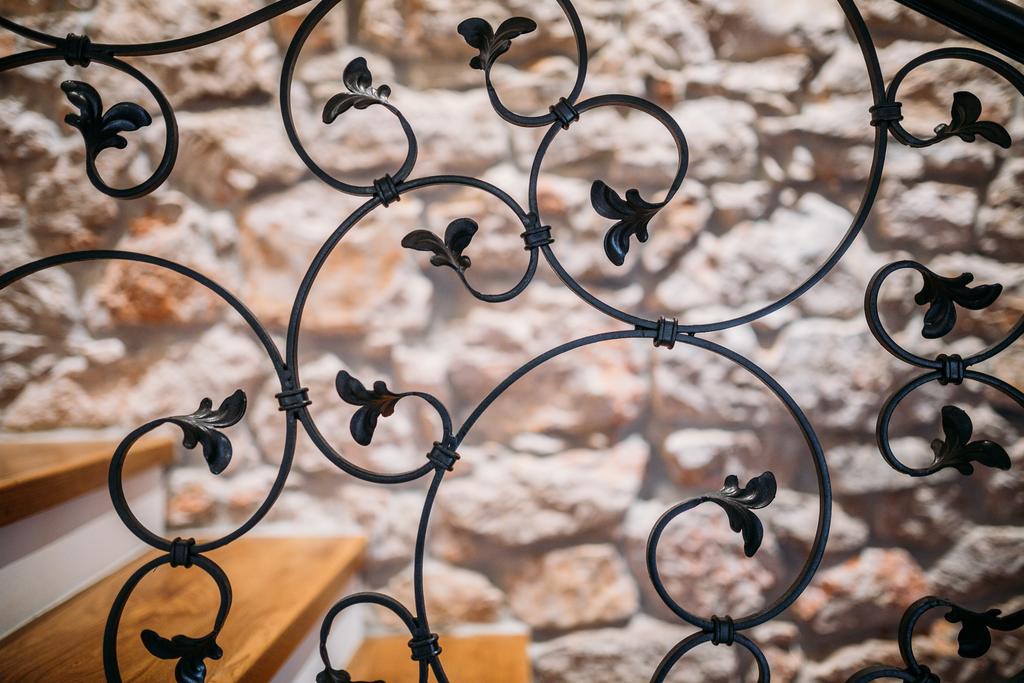 Charming Old Stone House Sali Exterior foto